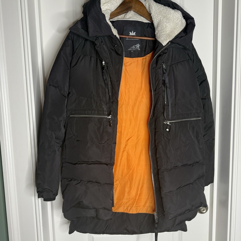 Orolay Women's‎ Black Hooded Puffer Coat Sherpa Lined Winter Warm Long Jacket Sm